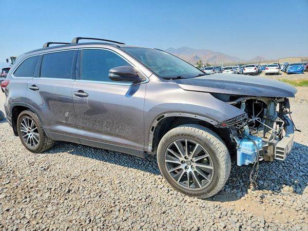 2019 TOYOTA HIGHLANDER SE/XLE
