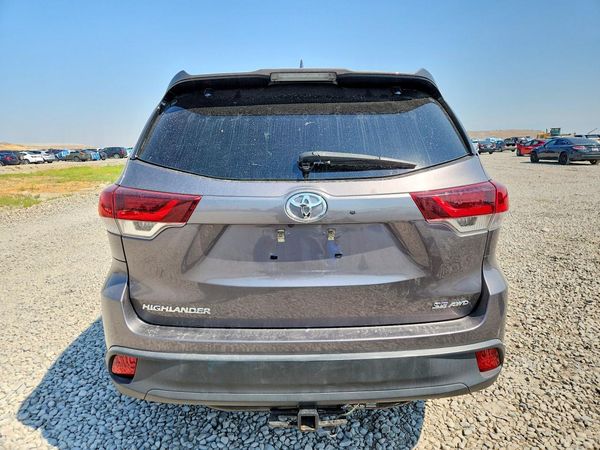 2019 TOYOTA HIGHLANDER SE/XLE