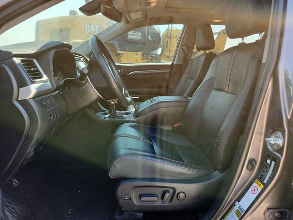 2019 TOYOTA HIGHLANDER SE/XLE