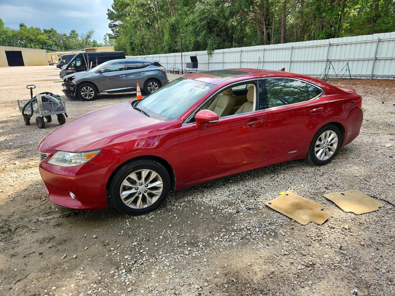 2013 LEXUS ES 300h