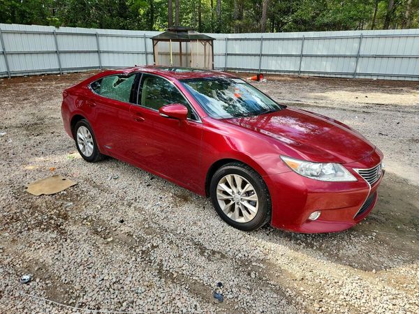 2013 LEXUS ES 300h