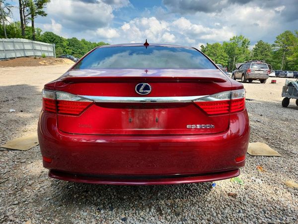 2013 LEXUS ES 300h
