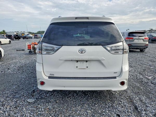 2015 TOYOTA SIENNA