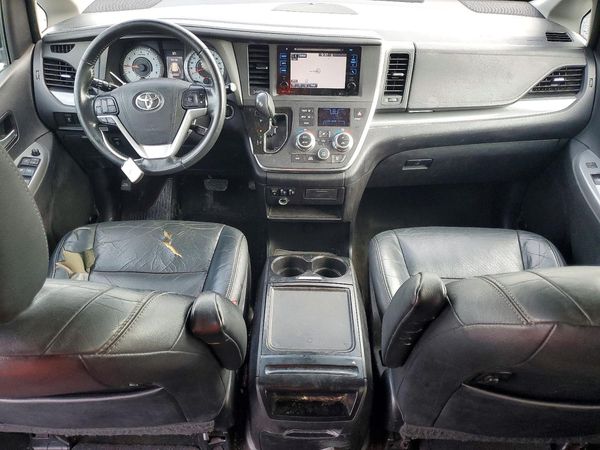 2015 TOYOTA SIENNA