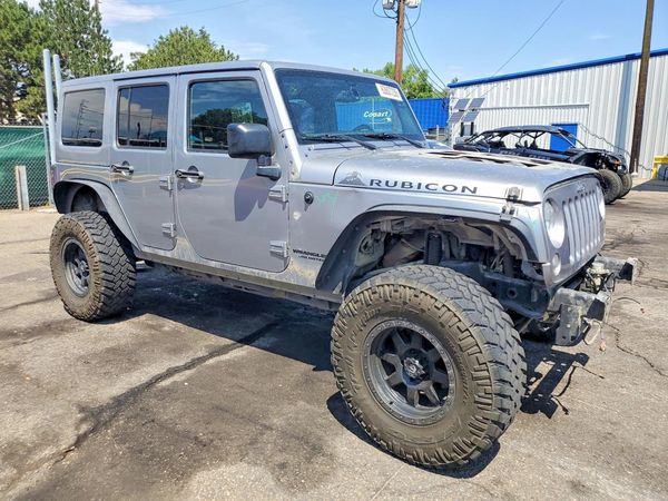 2015 JEEP WRANGLER UNLIMITED Rubicon — Passenger 3/4