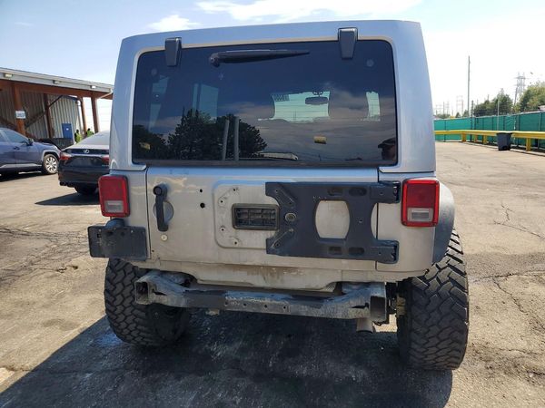 2015 JEEP WRANGLER UNLIMITED Rubicon — DIRR