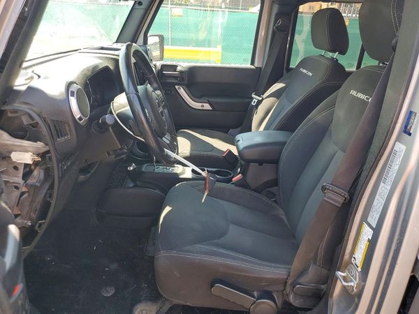 2015 JEEP WRANGLER UNLIMITED Rubicon — DENT
