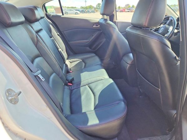 2014 MAZDA 3