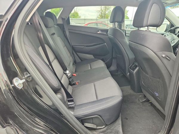 2017 HYUNDAI TUCSON