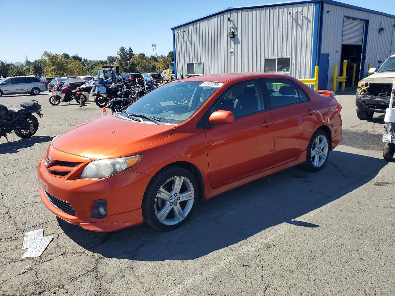 2013 TOYOTA COROLLA
