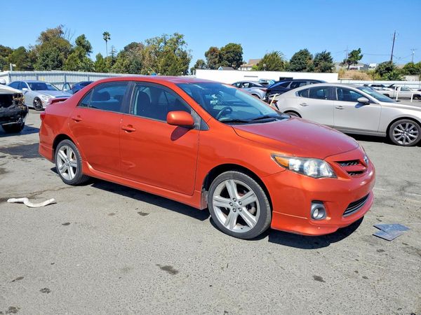 2013 TOYOTA COROLLA