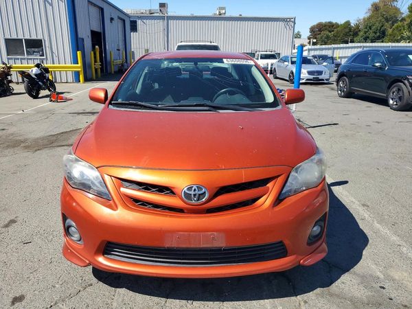 2013 TOYOTA COROLLA