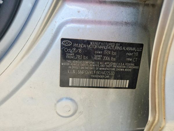 2019 HYUNDAI ELANTRA SE