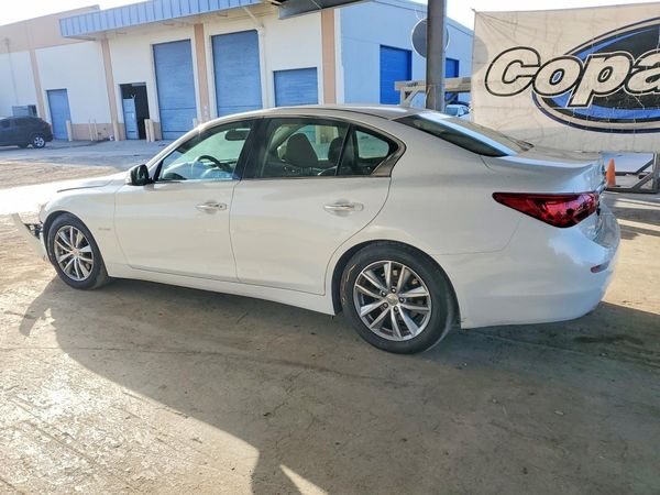 2015 INFINITI Q50 HYBRID