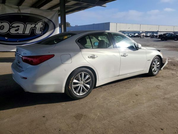 2015 INFINITI Q50 HYBRID