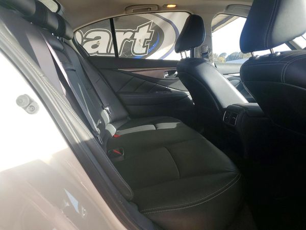 2015 INFINITI Q50 HYBRID