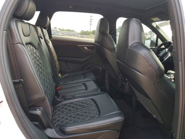 2021 AUDI SQ7 quattro Premium Plus