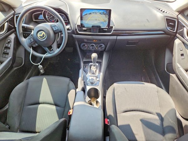 2016 MAZDA 3 SV/Base