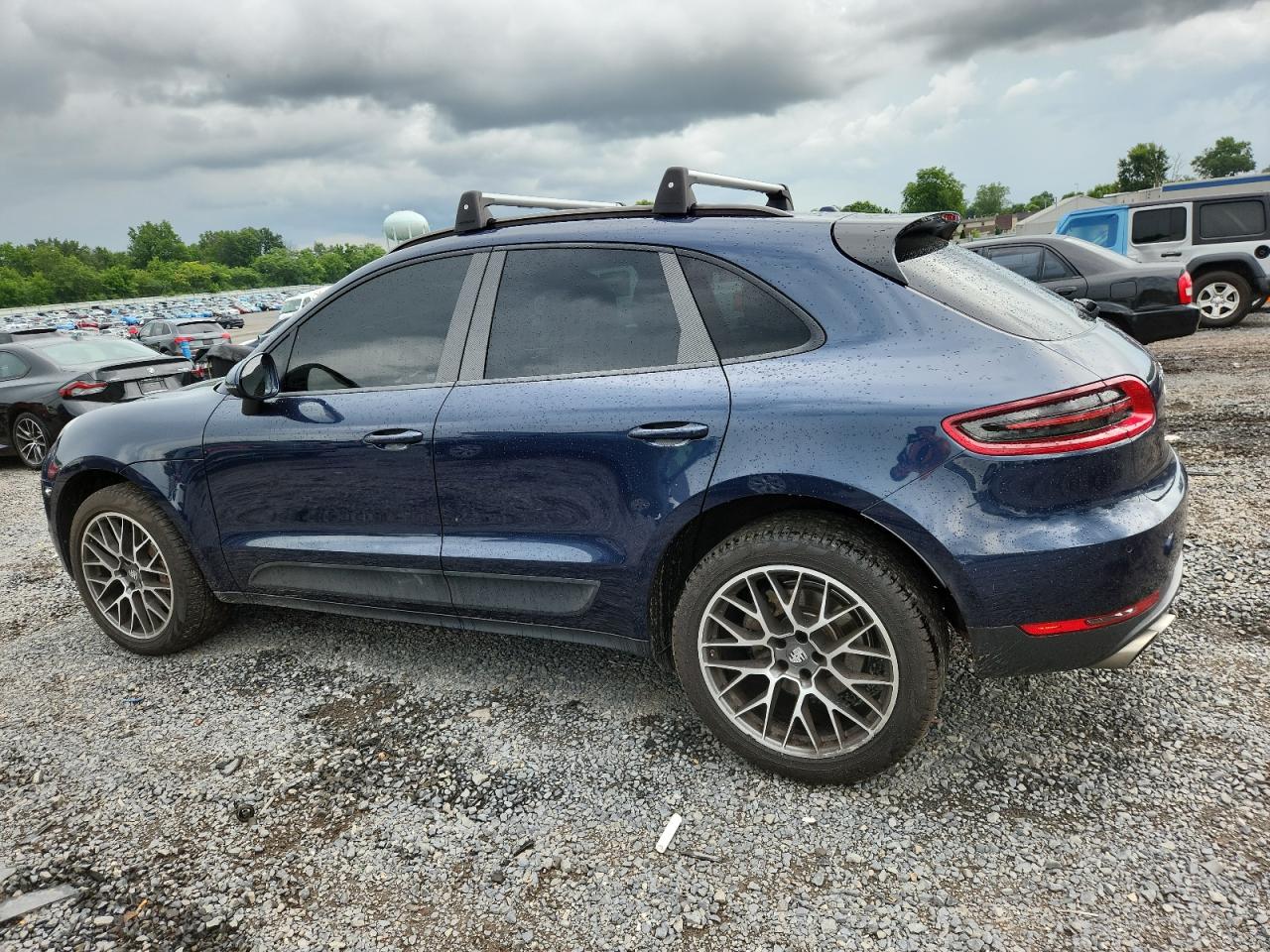 2015 PORSCHE MACAN