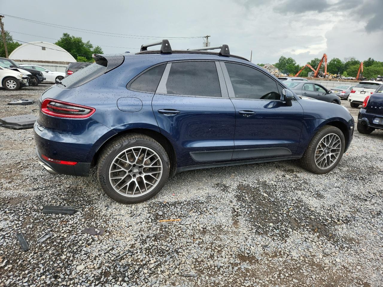 2015 PORSCHE MACAN