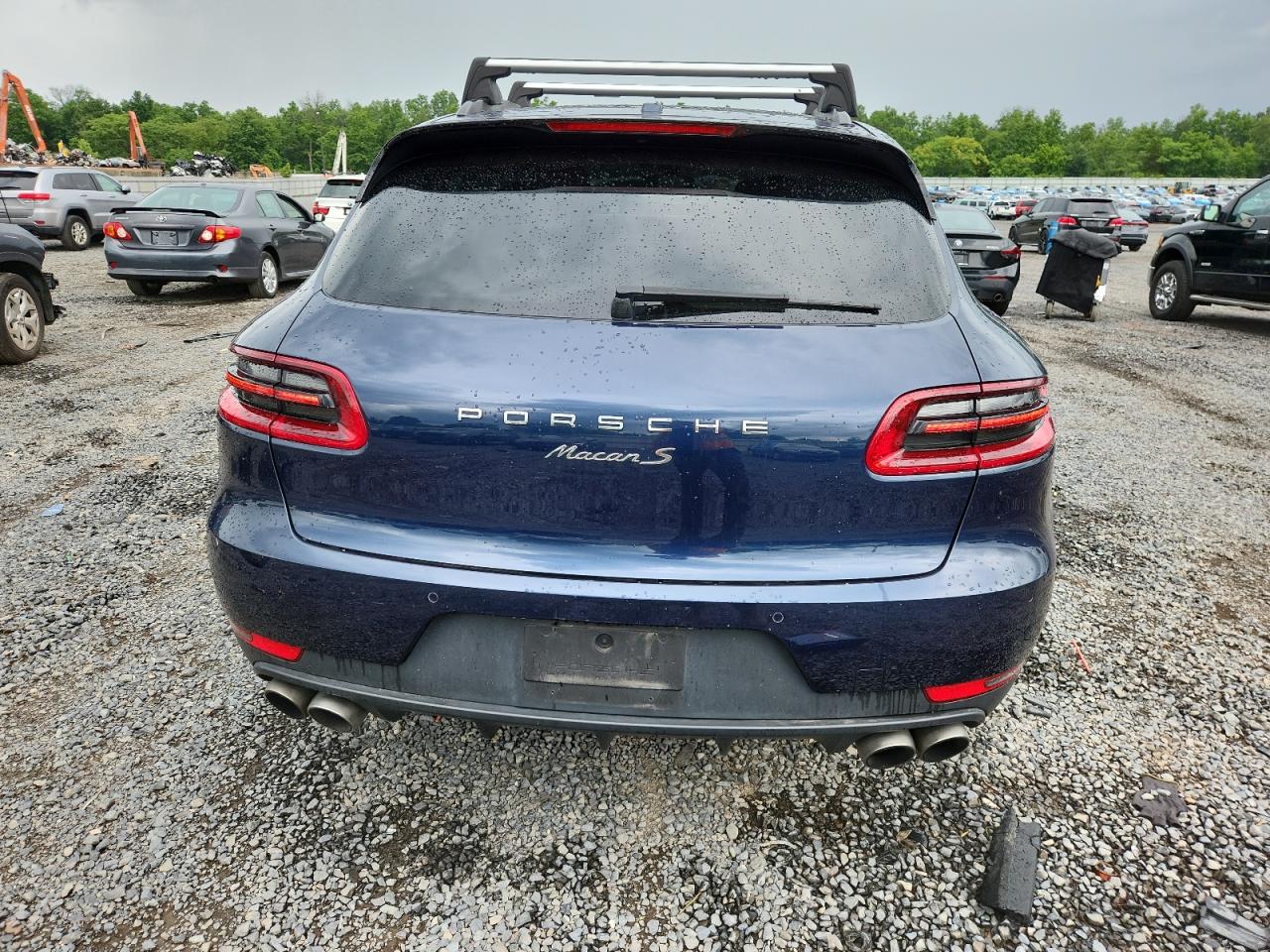 2015 PORSCHE MACAN