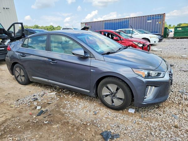 2020 HYUNDAI IONIQ SE