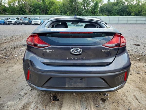 2020 HYUNDAI IONIQ SE
