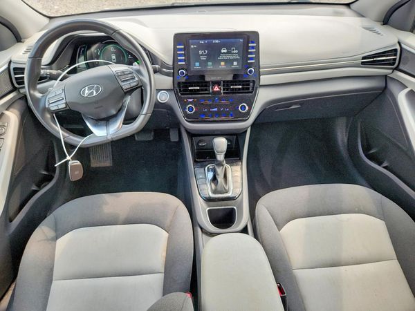 2020 HYUNDAI IONIQ SE
