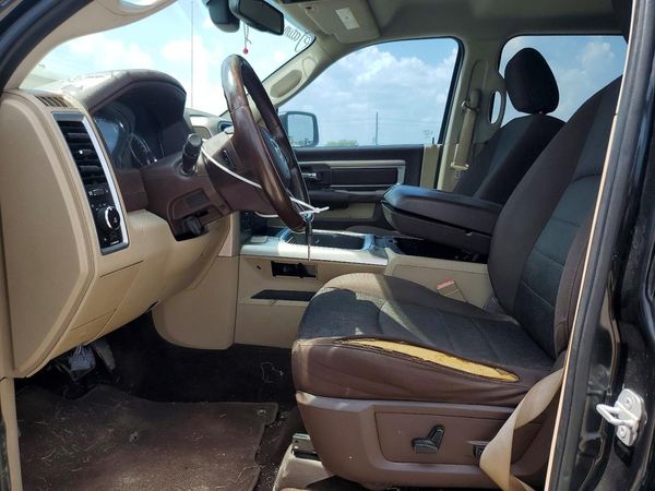 2015 RAM 1500 SLT