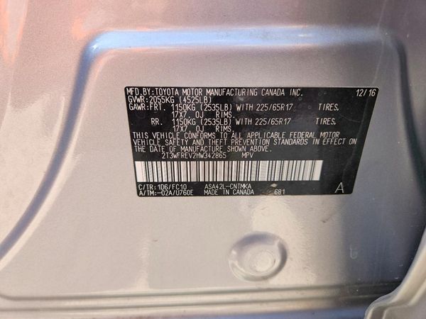 2017 TOYOTA RAV4 XLE