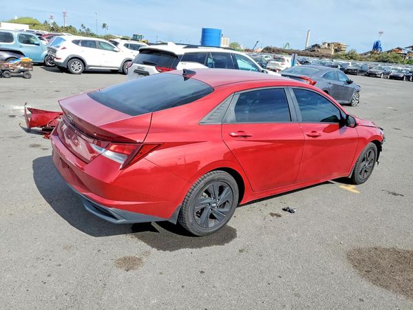 2022 HYUNDAI ELANTRA SEL w/ Convenience Pkg