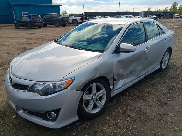 2013 TOYOTA CAMRY