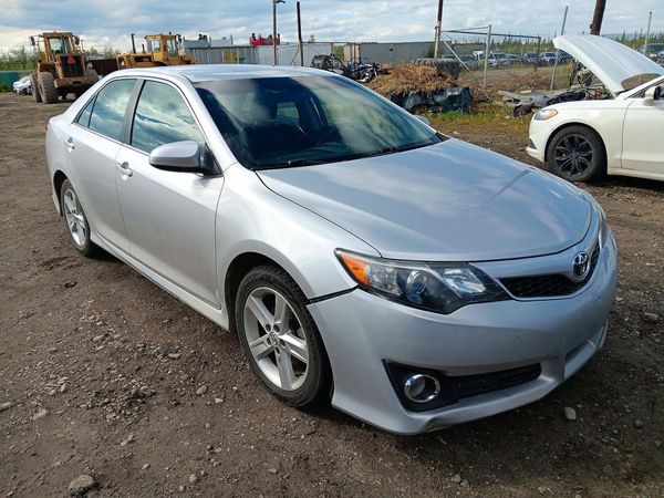 2013 TOYOTA CAMRY