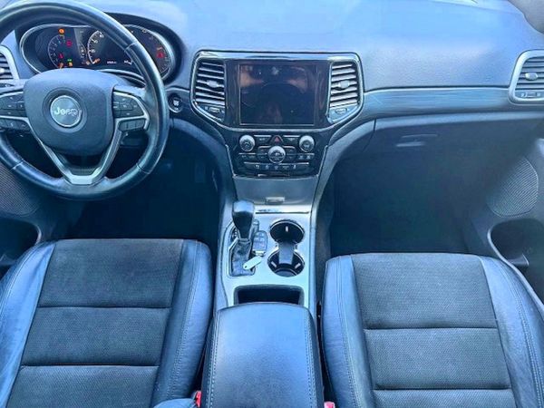 2021 JEEP GRAND CHEROKEE LAREDO 4X2