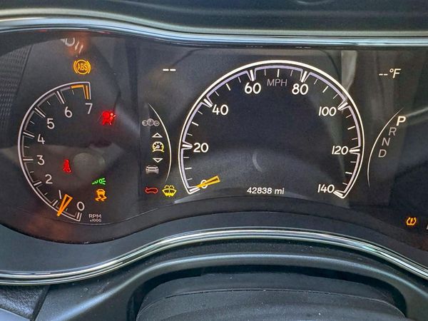 2021 JEEP GRAND CHEROKEE LAREDO 4X2