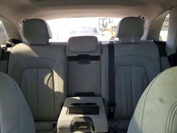 2021 AUDI Q5 quattro Premium Plus — SUVN