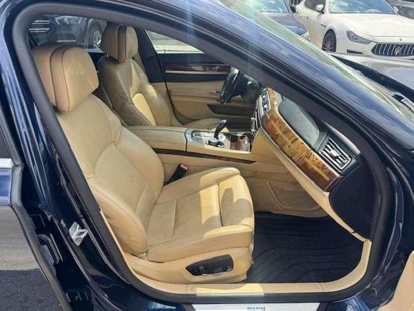 2015 BMW 750