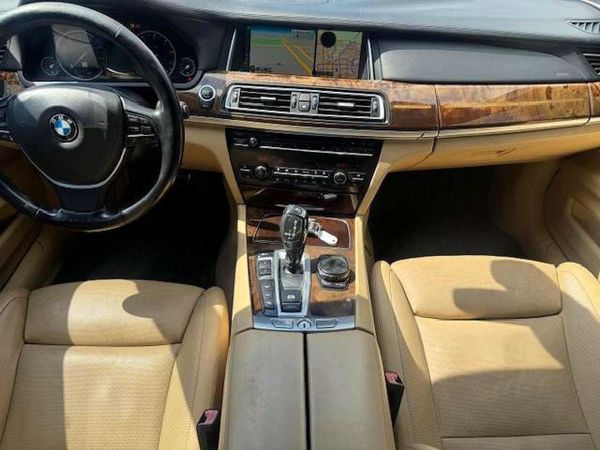 2015 BMW 750