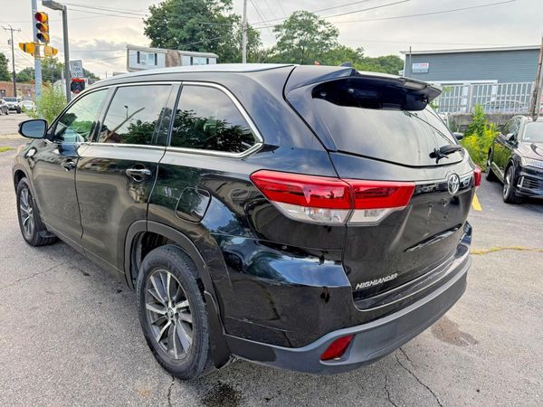 2017 TOYOTA HIGHLANDER SE/XLE