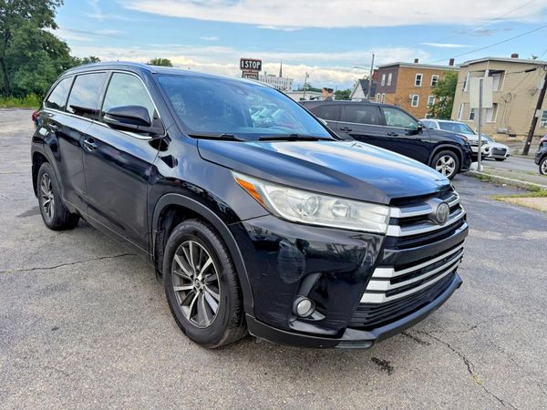 2017 TOYOTA HIGHLANDER SE/XLE