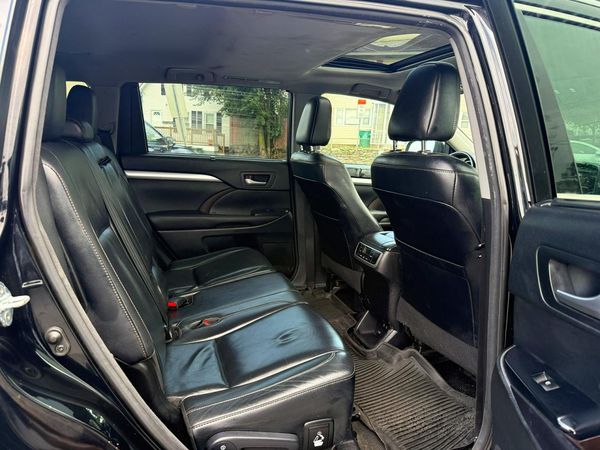2017 TOYOTA HIGHLANDER SE/XLE