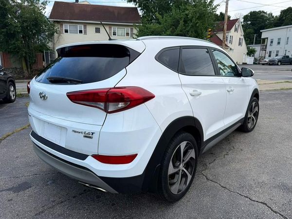 2017 HYUNDAI TUCSON