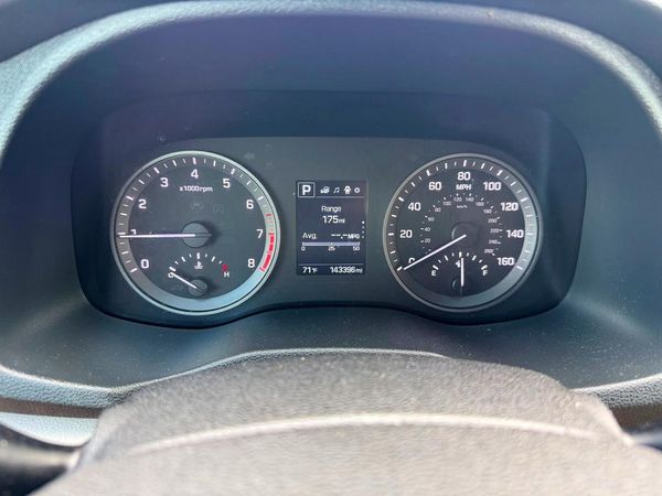 2017 HYUNDAI TUCSON