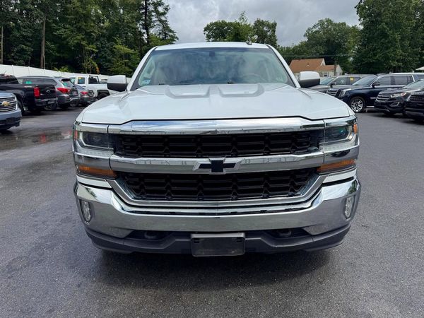 2017 CHEVROLET SILVERADO LT