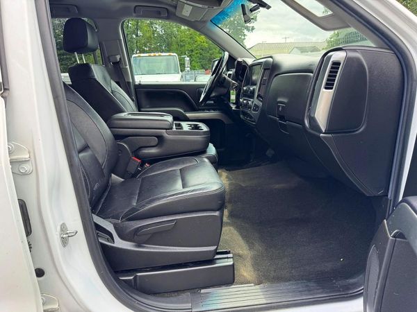 2017 CHEVROLET SILVERADO LT