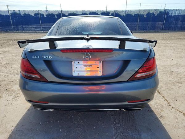 2017 MERCEDES-BENZ SLC SLC300