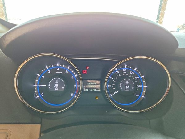 2013 HYUNDAI SONATA