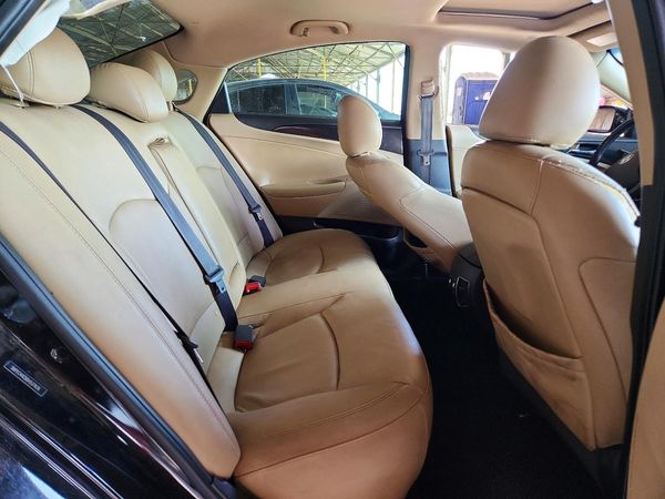 2013 HYUNDAI SONATA