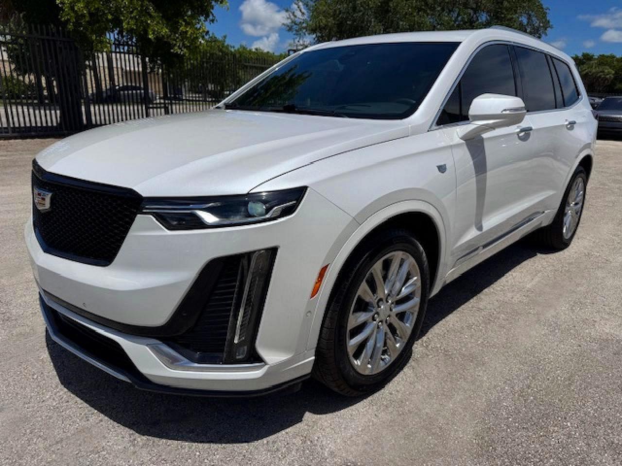 2021 CADILLAC XT6 Premium Luxury