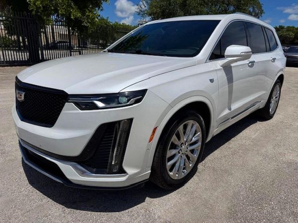 2021 CADILLAC XT6